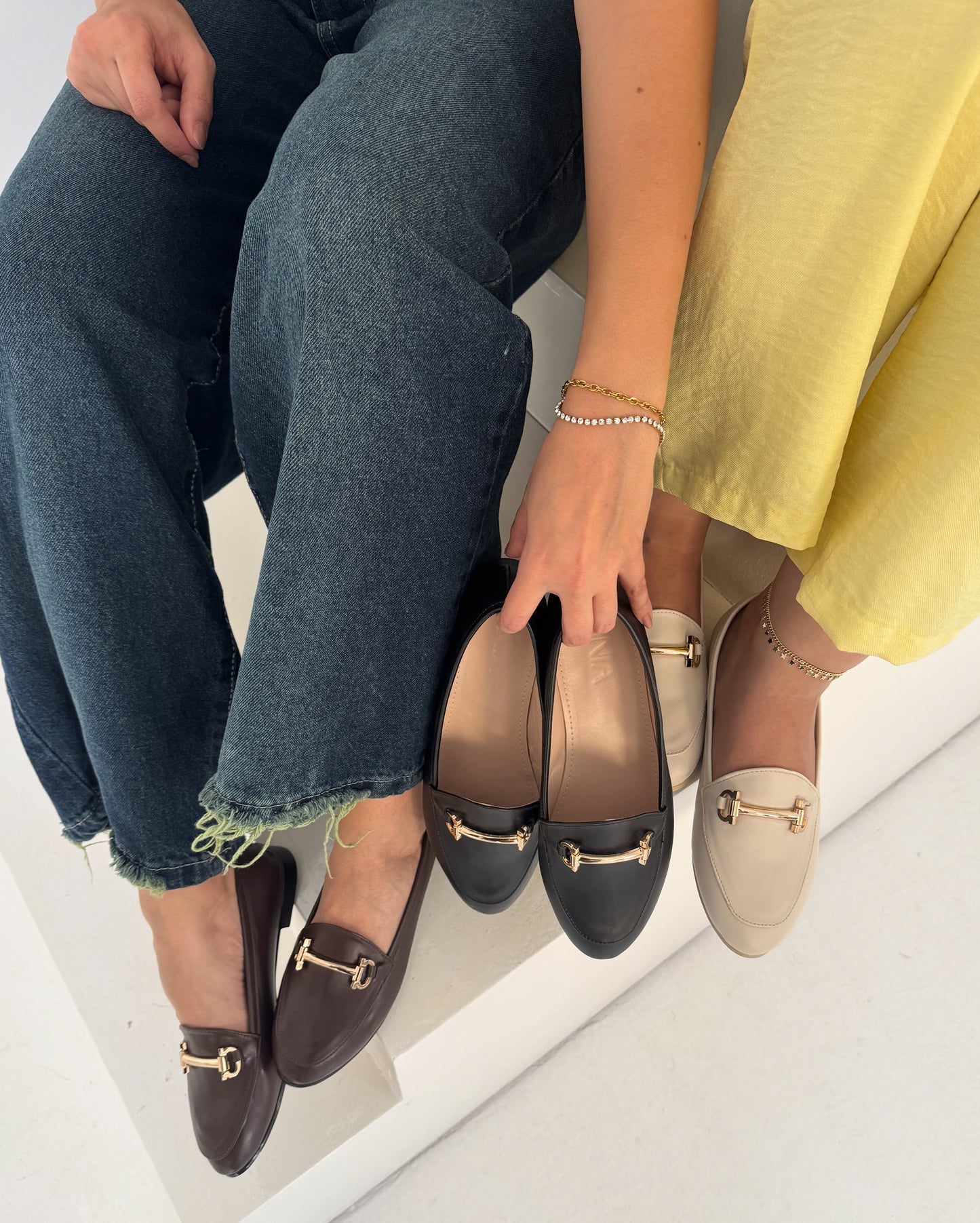 The Everyday Icon | Basic Leather Loafer -Black